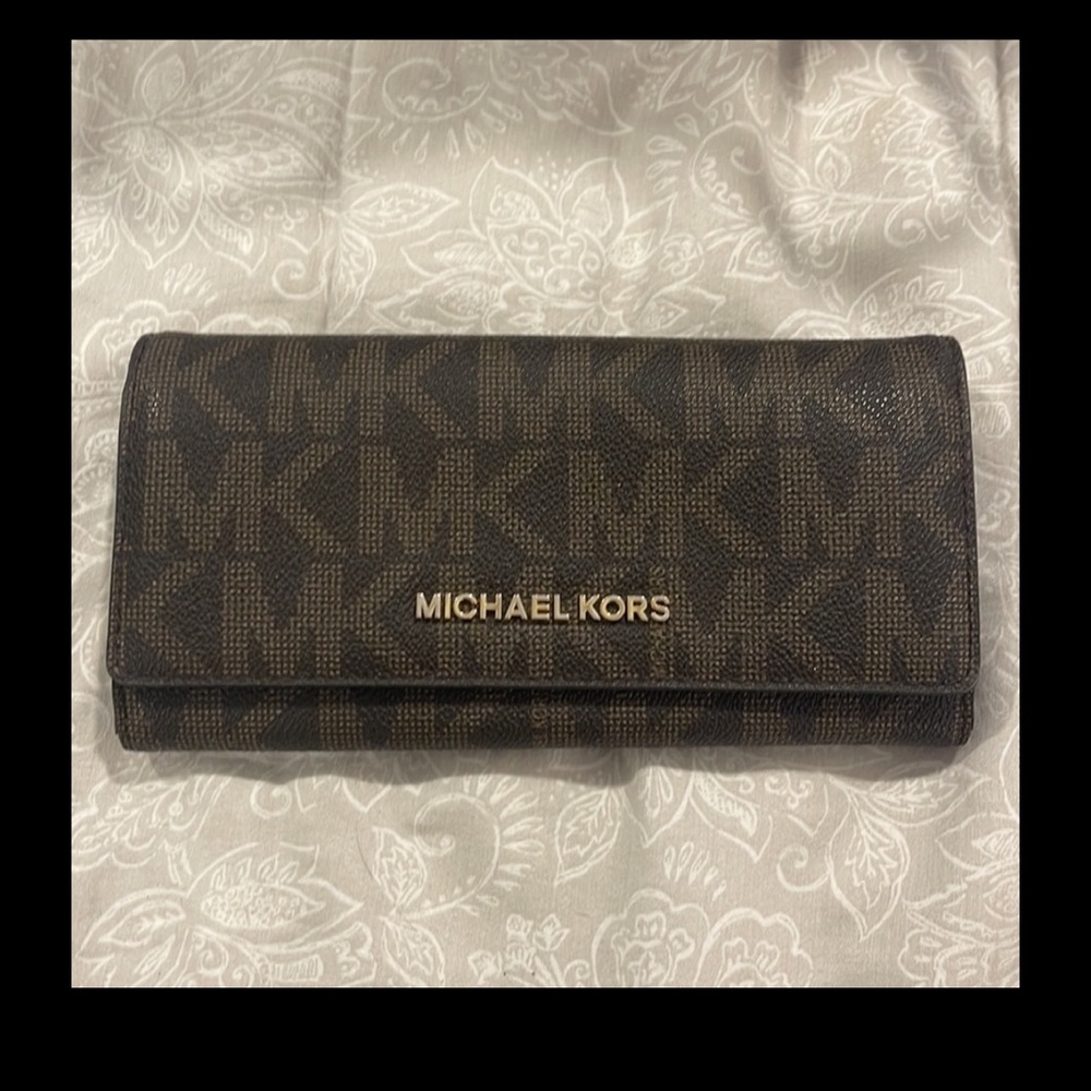 Michael Kors wallet